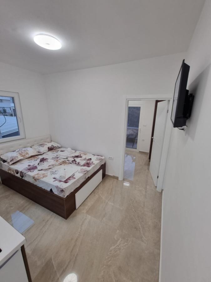 Ebra Lux Apartmani Добра-Вода Экстерьер фото