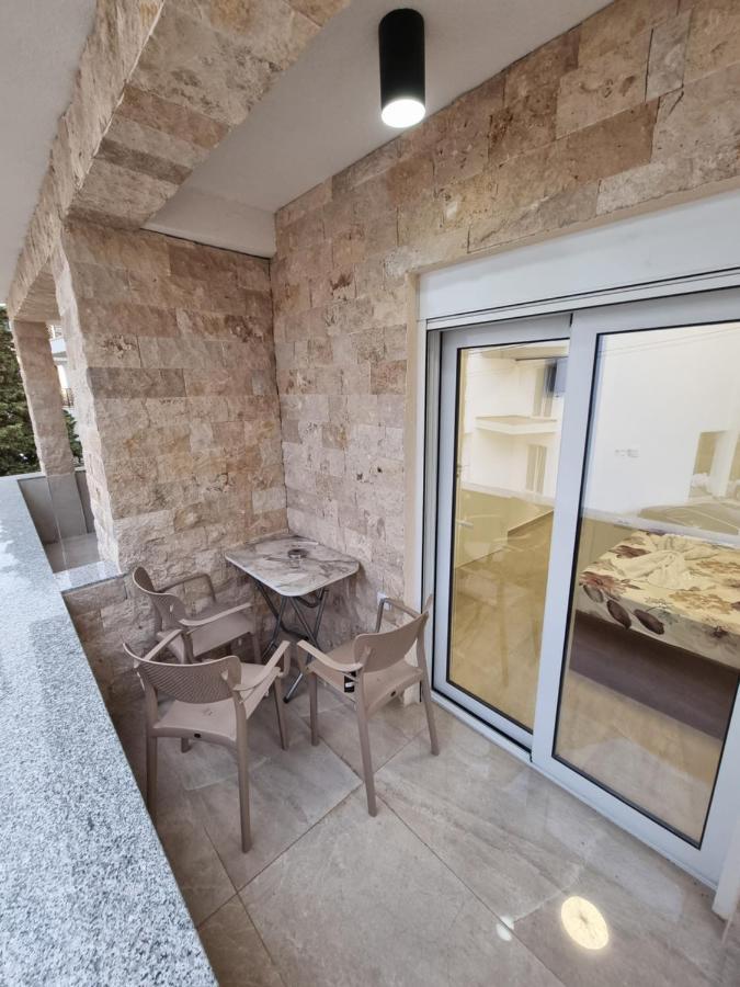 Ebra Lux Apartmani Добра-Вода Экстерьер фото