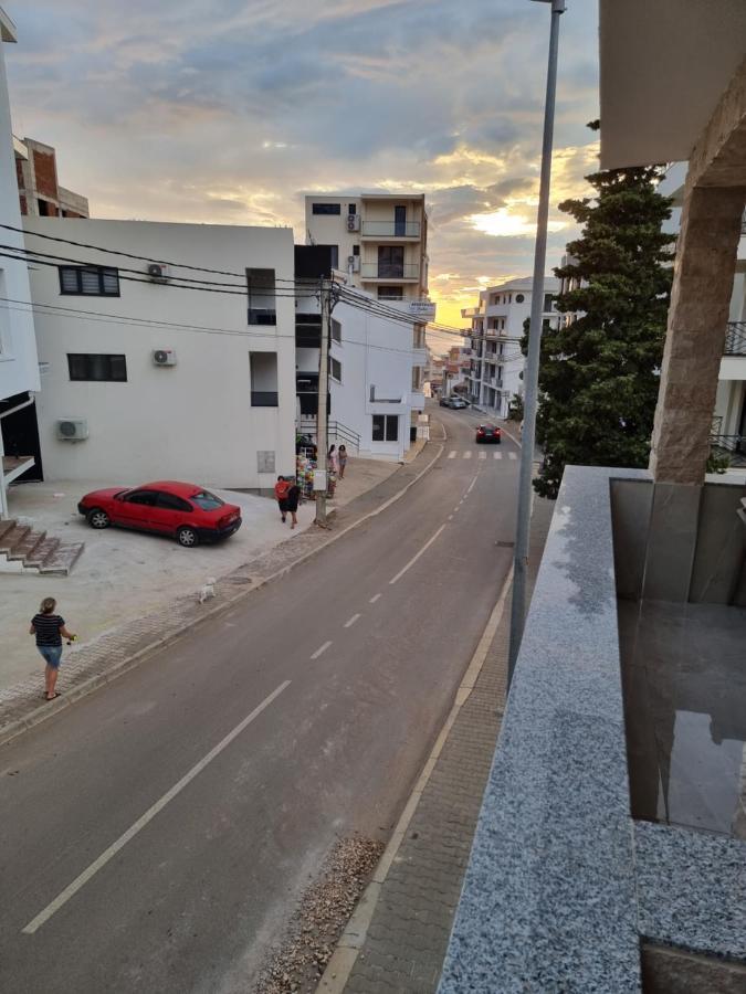 Ebra Lux Apartmani Добра-Вода Экстерьер фото