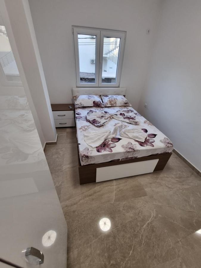 Ebra Lux Apartmani Добра-Вода Экстерьер фото
