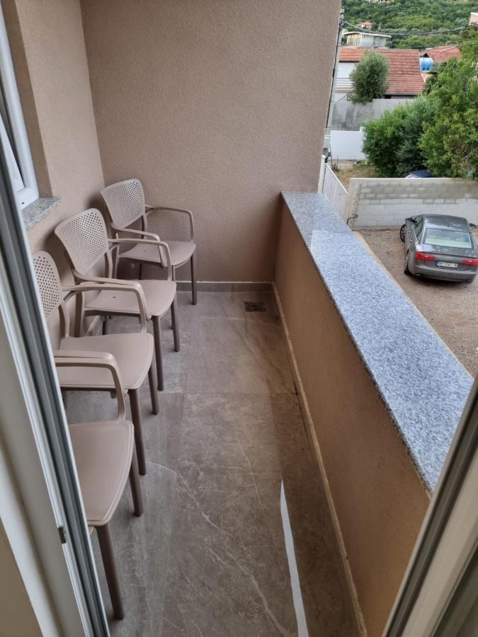 Ebra Lux Apartmani Добра-Вода Экстерьер фото