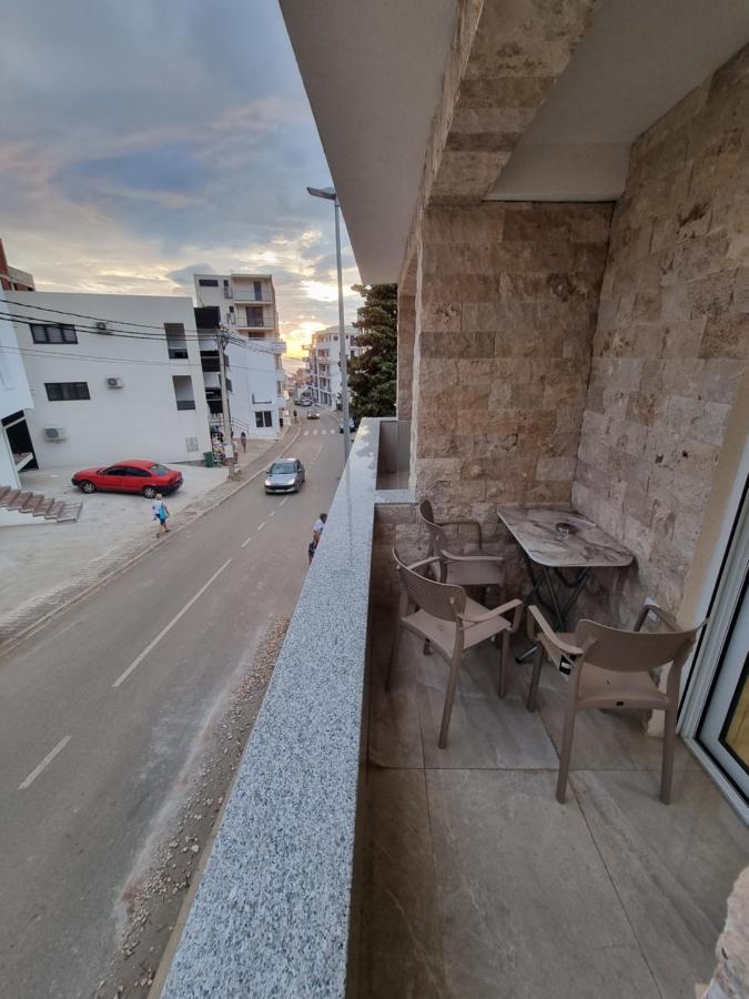 Ebra Lux Apartmani Добра-Вода Экстерьер фото