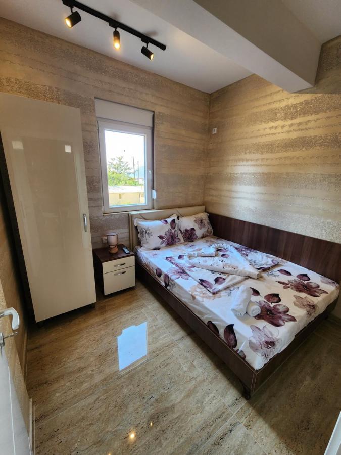 Ebra Lux Apartmani Добра-Вода Экстерьер фото