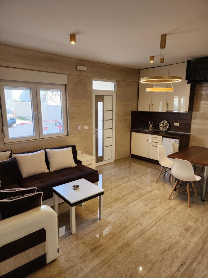 Ebra Lux Apartmani Добра-Вода Экстерьер фото